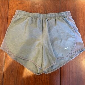 Nike Gray Athletic Shorts Size Girls L